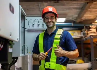 Montagem e execução de serviços elétricos industriais